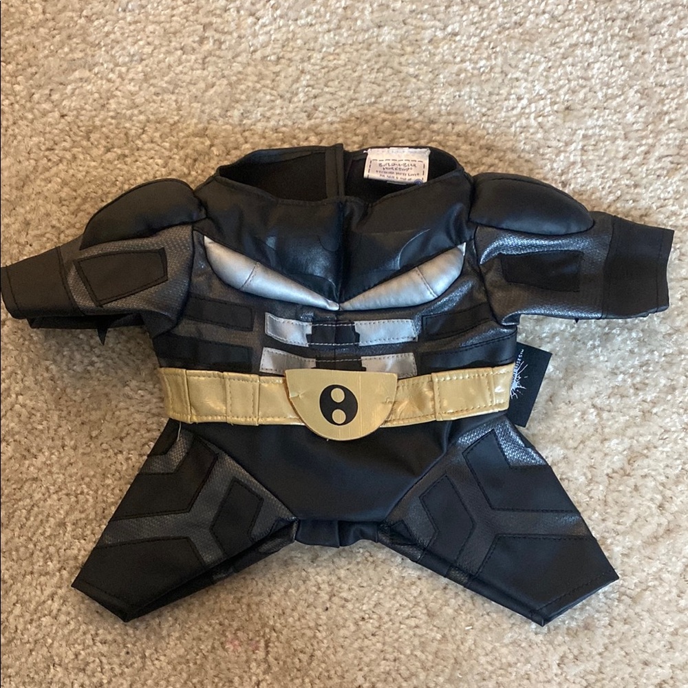 Kids Superhero Costume in Black and Gold
